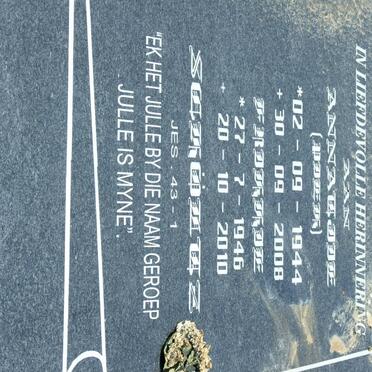 SCHÖLTZ Frikkie 1946-2010 &amp; Annatjie 1944-2008