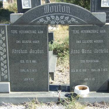 MOUTON Abraham Jacobus 1881-1970 &amp; Anna Maria Cornelia SCHOEMAN 1881-1970