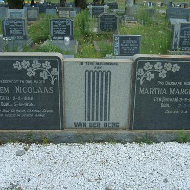 BERG Willem Nicolaas, van der 1896-1959 &amp; Martha Margrietha SNYMAN 1898-1985