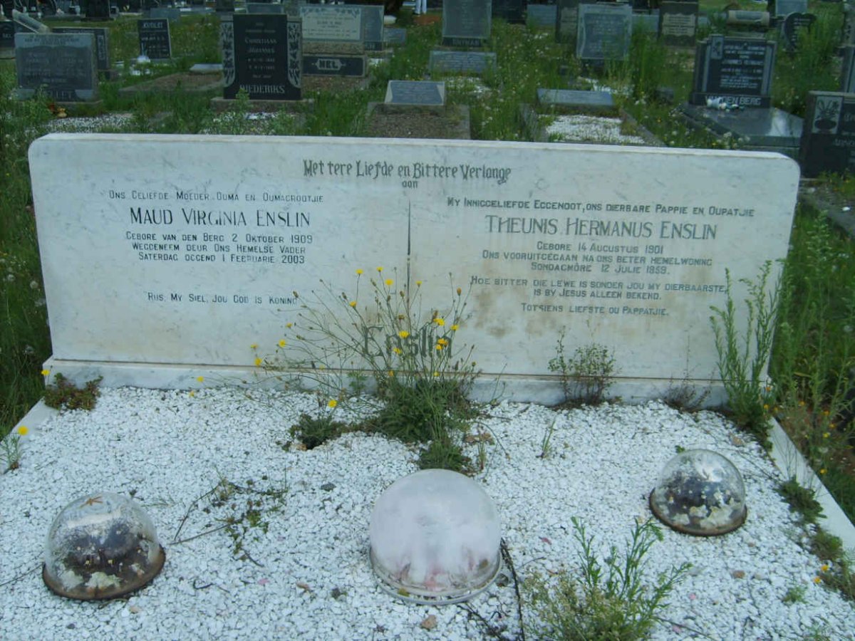 ENSLIN Theunis Hermanus 1901-1959 &amp; Maud Virginia VAN DEN BERG 1909-2003