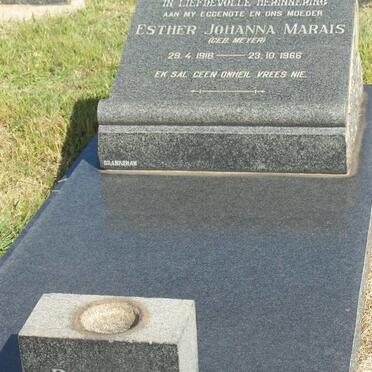 MARAIS Esther Johanna nee MEYER 1918-1966