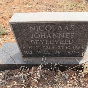 BEYLEVELD Nicolaas Johannes 1921-1984