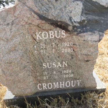 CROMHOUT Kobus 1920-2003 & Susan 1924-2008
