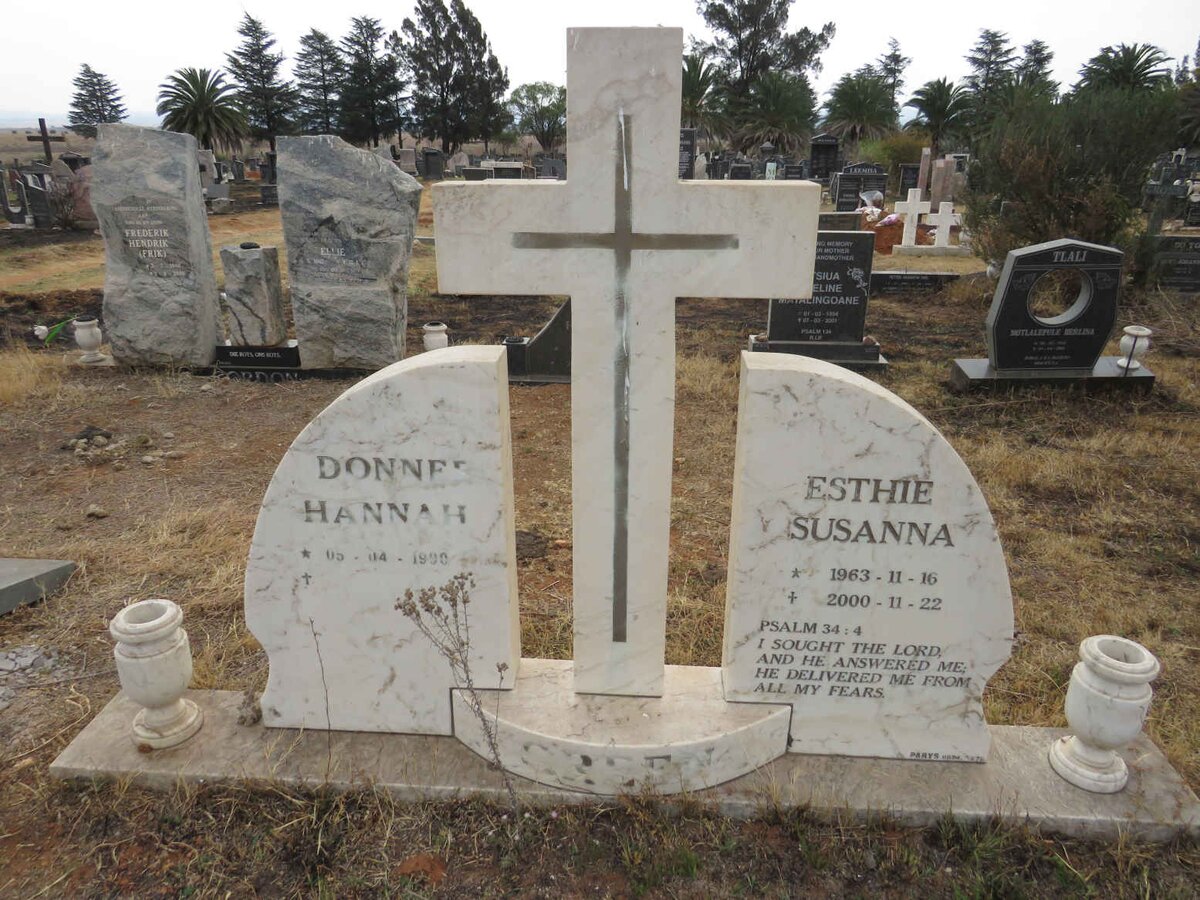 GREEN Donnee Hannah 1990- :: GREEN Esthie Susanna 1963-2000