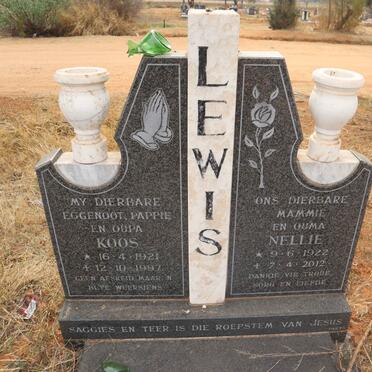 LEWIS Koos 1921-1997 & Nellie 1922-2012