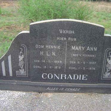 CONRADIE H.L.N. 1889-1979 &amp; Mary Ann VAN HEERDEN 1897-1974