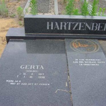 HARTZENBERG Johan 1911-1984 &amp; Gerta KEULDER 1917-1996 