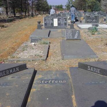 STEFFENS Herman 1920-1977 &amp; Sarie 1922