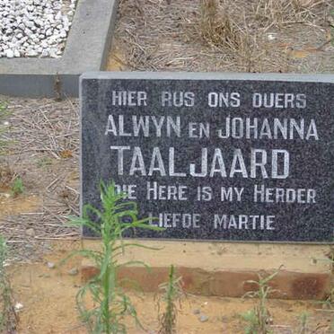 TALJAARD Alwyn -1973 &amp; Johanna -1980