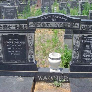WAGNER Jacobus Johannes 1904-1978 &amp; Petronella Fredrika FOURIE 1905-1967