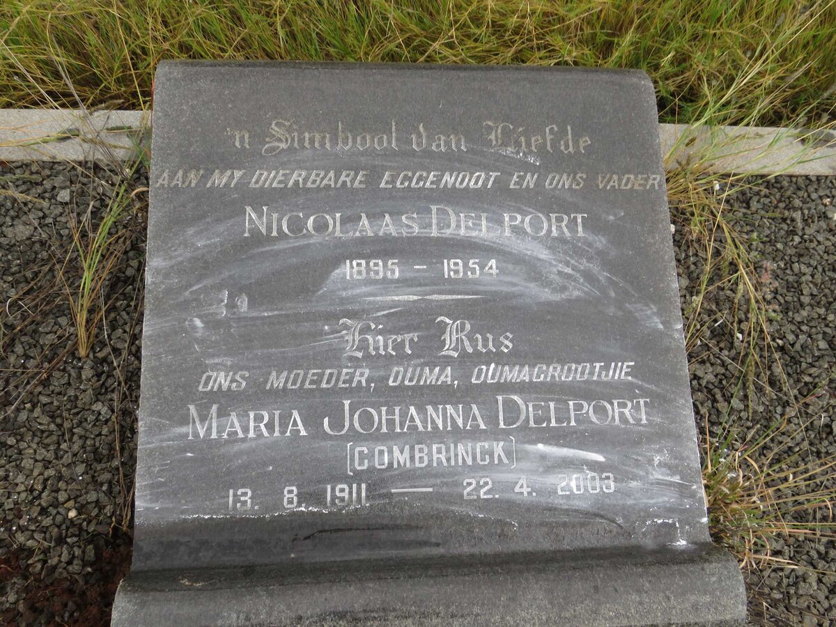 DELPORT Nicolaas 1895-1954 &amp; Maria Johanna COMBRINCK 1911-2003