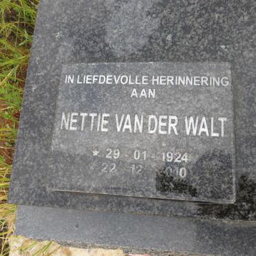 WALT Nettie, van der 1924-2010
