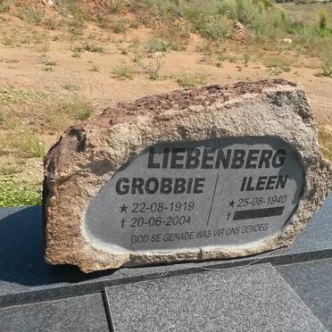 LIEBENBERG Grobbie 1919-2004 &amp; Ileen 1940-