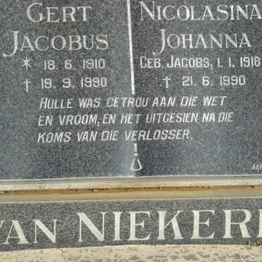 N - Vanne :: Surnames - N