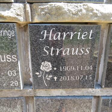 STRAUSS Harriet 1969-2018