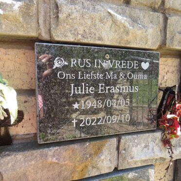 ERASMUS Julie 1948-2022
