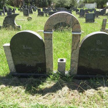 ? Johan 1945-1992 & Ria STRAUSS -1949