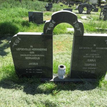 ? Bernardus Jacobus 1921-1999 & Anna Sophia GOUWSIE 1922-1994