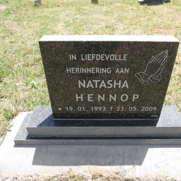 HENNOP Natasha 1993-2009