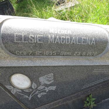 UITENWEERDE Hendrik Lourens 1892-1967 & Elsie Magdalena 1895-1976 _3 