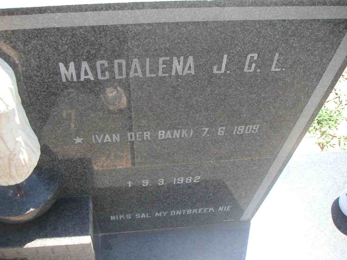 JOHNSON Magdalena J.C.L. nee VAN DER BANK 1909-1982