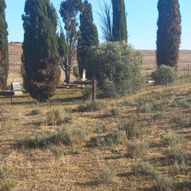 Free State, ROUXVILLE district, Klipkrans 1069, Kranskop, farm cemetery