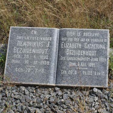 BEZUIDENHOUT Hendrikus J. 1882-1950 &amp; Elizabeth Catherina LABUSCHAGNE 1884-1944