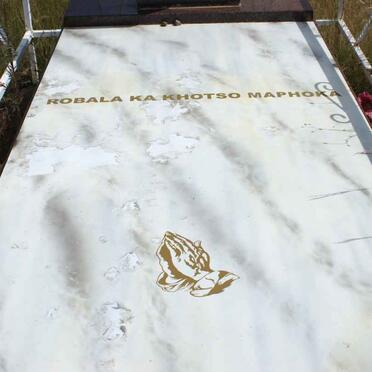 MAPHOKA Robala Ka Knotso