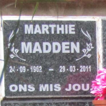 3. Gedenkmuur / Memorial Wall