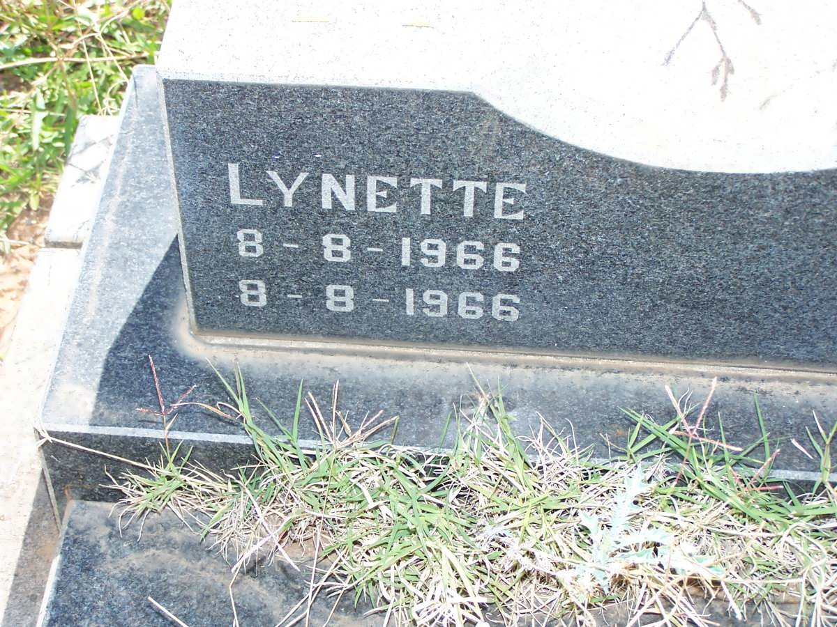 GOUWS Lynette 1966-1966