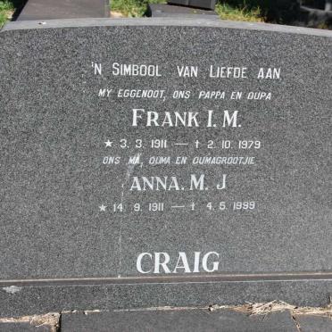 CRAIG Frank I.M. 1911-1979 &amp; Anna M.J. 1911-1999