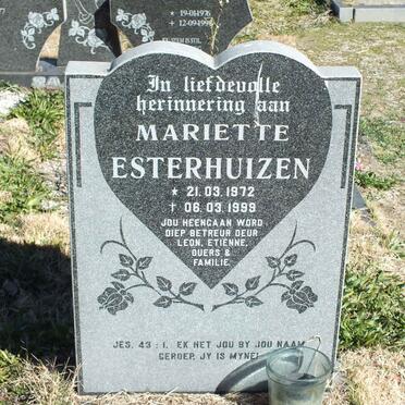 ESTERHUIZEN Mariette 1972-1999