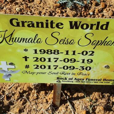 KHUMALO Seisa Sophonia 1988-2017