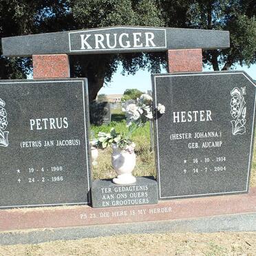 KRUGER Petrus Jan Jacobus 1909-1986 &amp; Hester Johanna AUCAMP 1914-2004