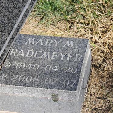 MIENIE Mary Martha 1919-1992 :: RADEMEYER Mary M. 1949-2008