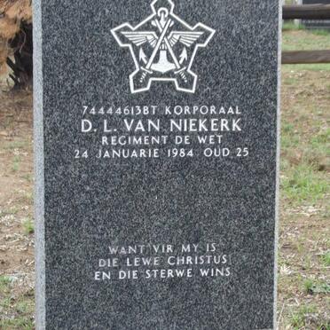 NIEKERK D.L., van -1984