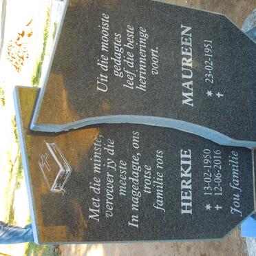 OOSTHUIZEN Herkie 1950-2016 &amp; Maureen 1951-