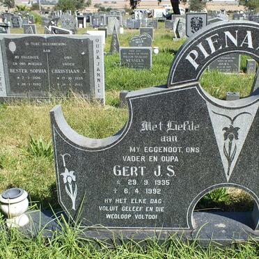 PIENAAR Gert J.S. 1935-1992