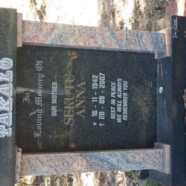 TAKALO Sekutu Anna 1942-2007