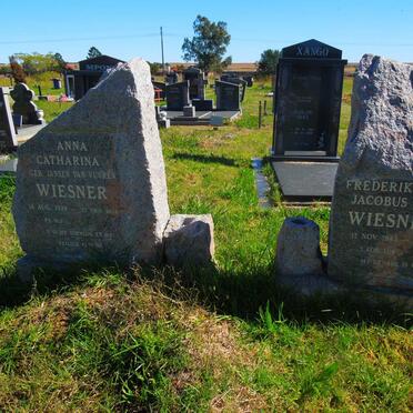 WIESNER Frederik Jacobus 1943-2006 &amp; Anna Catharina JANSEN VAN VUUREN 1939-2014
