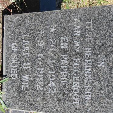 ZEELIE Johan 1942-1992 &amp; Lena 1947-1996