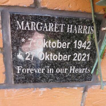 HARRIS Margaret 1942-2021