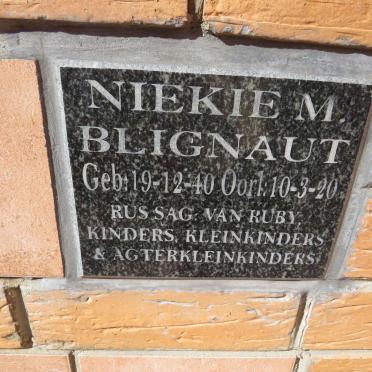 BLIGNAUT Niekie M. 1940-2020