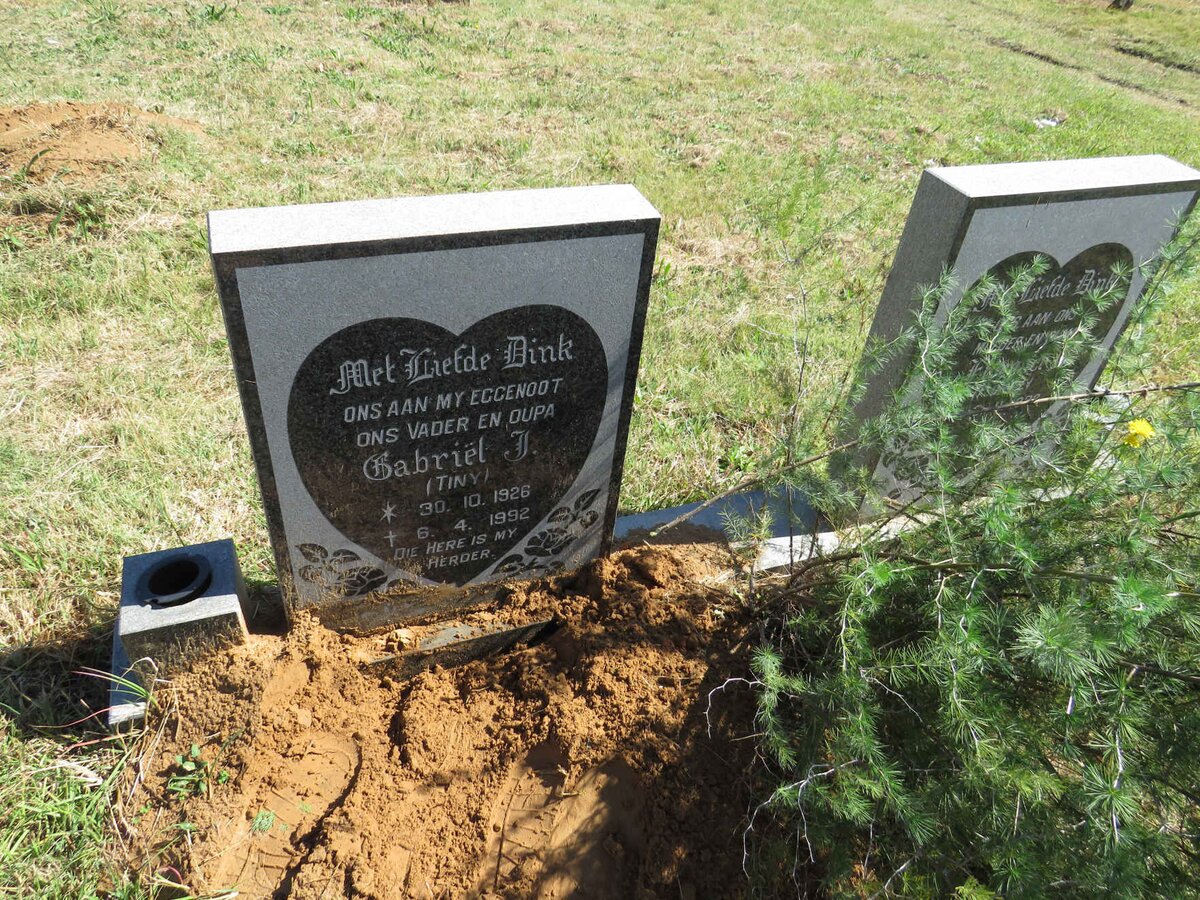 ? Gabriel J. 1926-1992 &amp; Florence K. 1932- _1