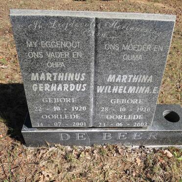 BEER Marthinus Gerhardus, de 1920-2001 &amp; Marthina Wilhelmina E. 1920-2003