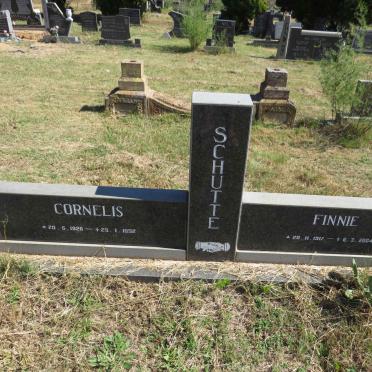 SCHUTTE Cornelis 1920-1992 &amp; Finnie 1917-2004