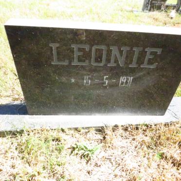 STRYDOM Louis 1919-1995 & Leonie 1931- _2