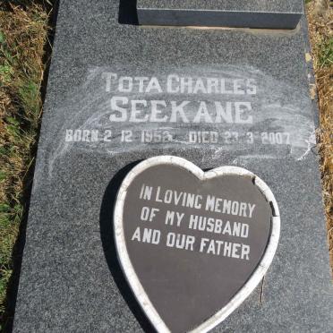 SEEKANE Tota Charles 1952-2007