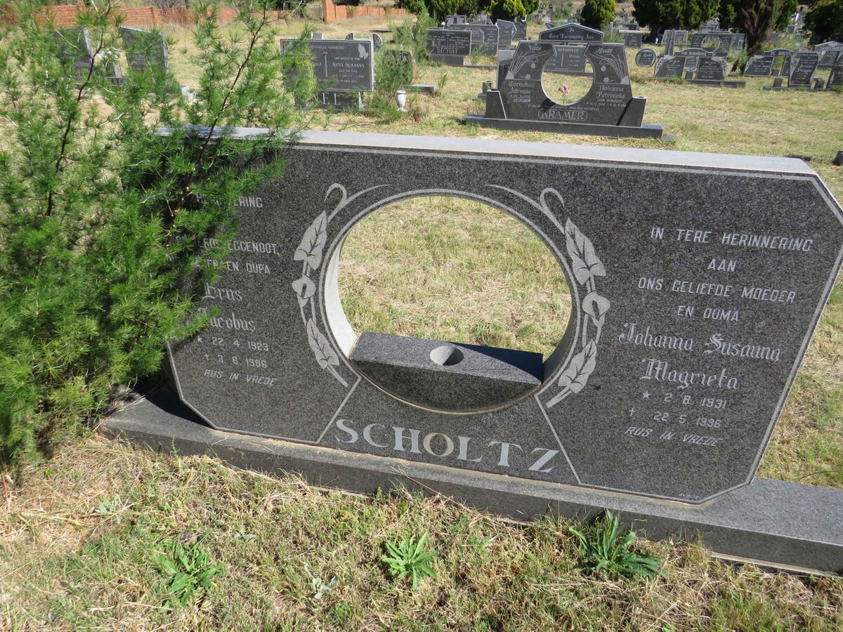 SCHOLTZ Erns Jacobus 1923-1986 &amp; Johanna Susanna Magrieta 1931-1996