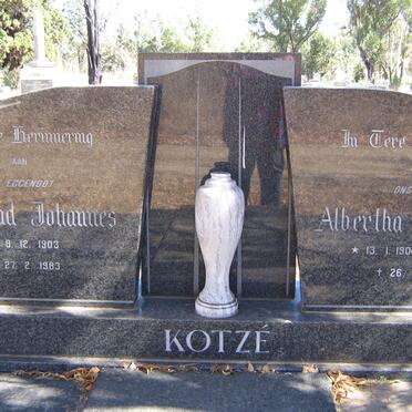 KOTZE ?oenraad Johannes 1903-1983 &amp; Albertha Magdalena JOUBERT 1904-2000
